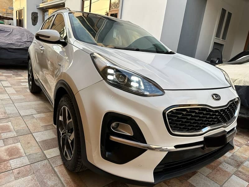 Kia Sportage AWD 2020.100% original top of the line first owner 3