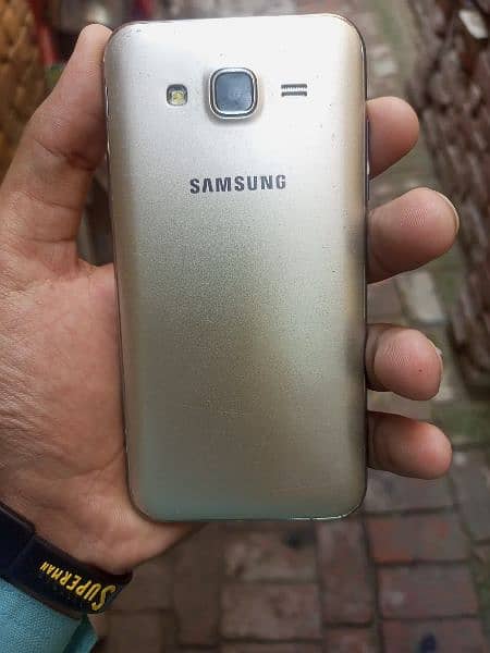 Samsung Galaxy J5 2/16 3