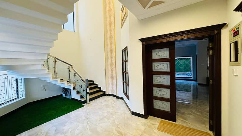 10 Mala Most Beautiful House For Sale In Jeewan City Sahiwal 5
