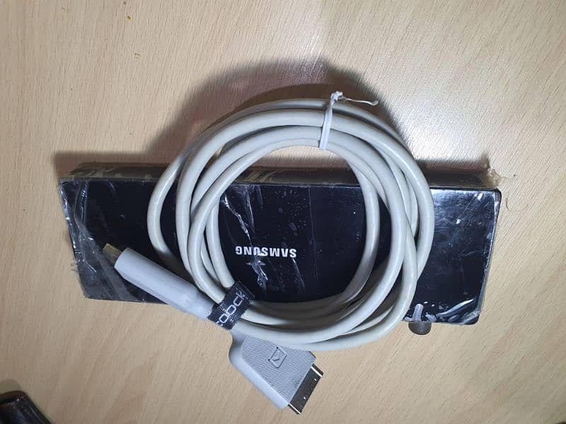 GENUINE SAMSUNG MU SERIES ONE CONNECT BOX & CABLE 1
