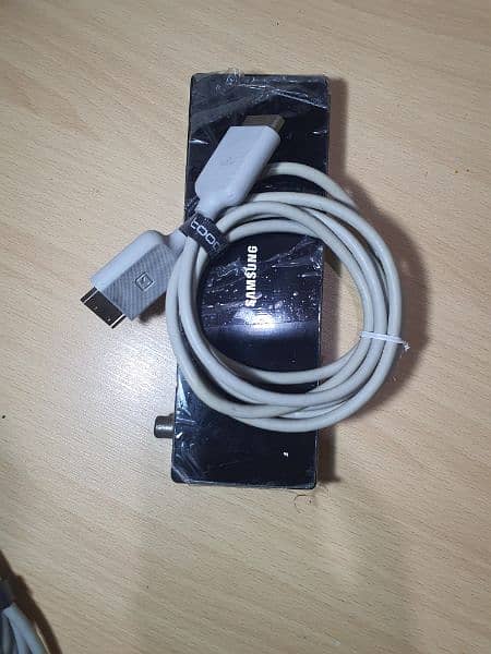 GENUINE SAMSUNG MU SERIES ONE CONNECT BOX & CABLE 3