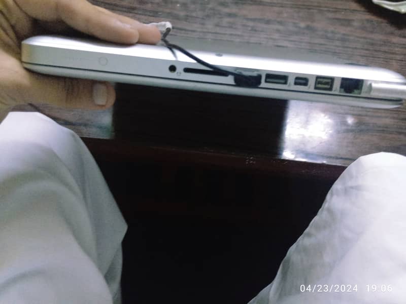 MacBook pro9,2 core i5 4