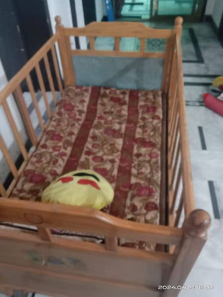 baby cot 100% ideally Maintained 1