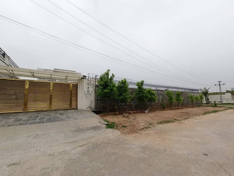 On Excellent Location 95 Marla House In Kashmir Garden Agro Farming Scheme Is Available For Sale 1