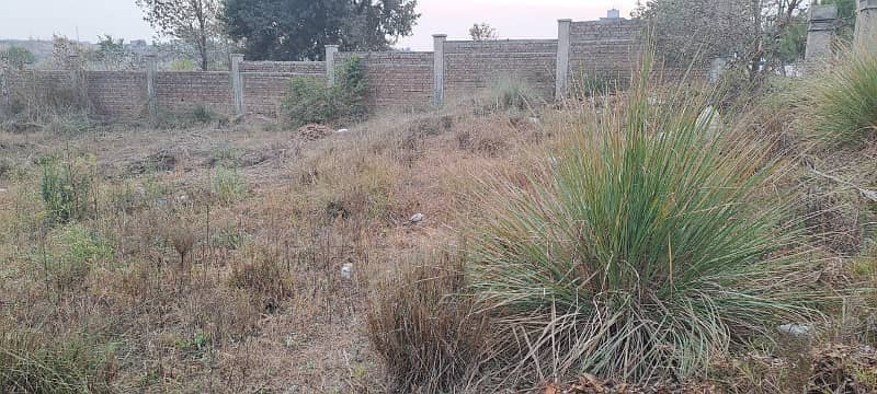Exclusive Opportunity Alert! 4 Kanal + Extra Land (Paid) Develop & Possession Corner Residential Farm House Plot Main Margalla Hill Facing Plot For Sale In Gulberg Greens, Block B! 5