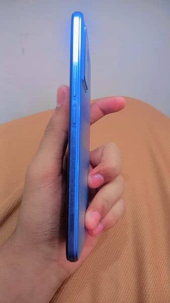 Vivo v23e 8/256 9/10 condition with box and charger 0