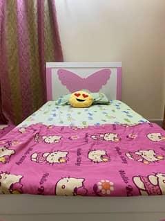 Pink and White Bedset