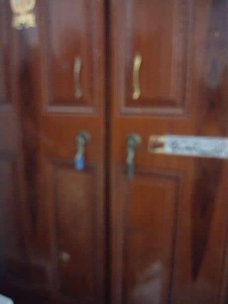 Steel Cupboard Excellent Condition 2