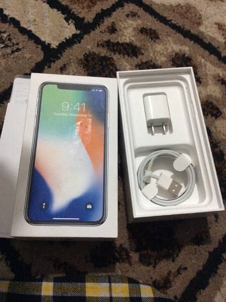 brand new iphone X 256gb with box cable charger 3