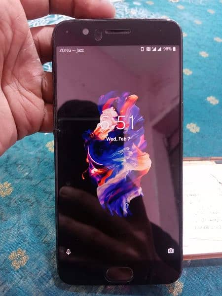 OnePlus 5. . .      8 Gb Ram   128 store PUBG mobile 1