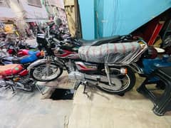 Honda 125 open leater 3000 usd condition 10 by 9.5