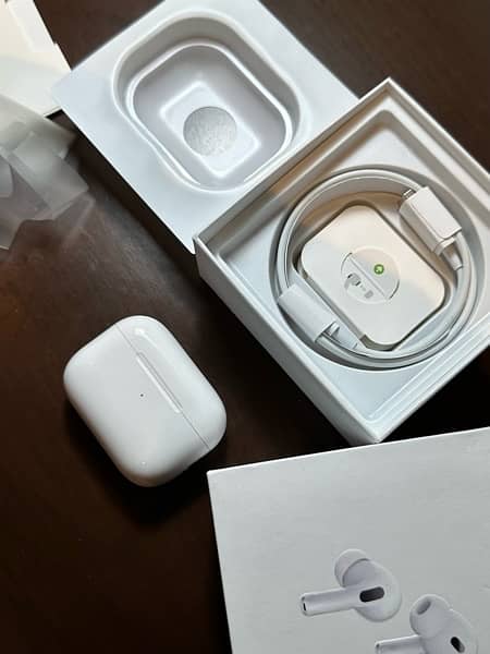 Apple Airpods Pro (2nd Generation) 5