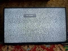 Noble LED TV (40 inch) in black colour