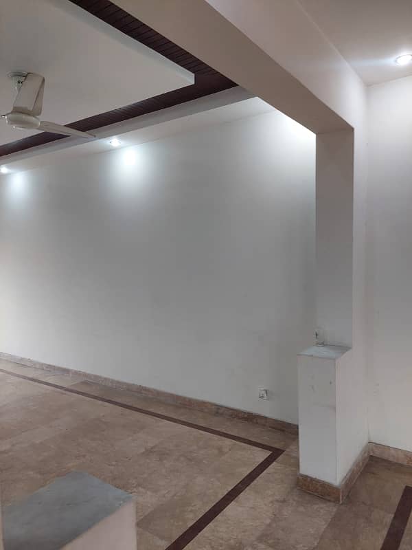 10 Marla Ground Floor for Rent is available in Paragon City Lahore 4