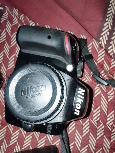 Nikon D3200 with 2 Lense 3