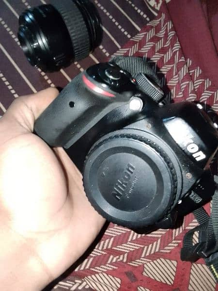 Nikon D3200 with 2 Lense 4