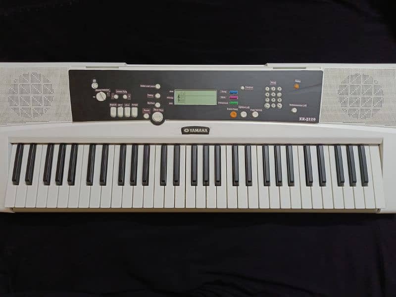 Yamaha Piano 1