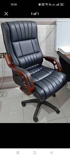 Amazing office Boss revolving chair at wholesale price 0