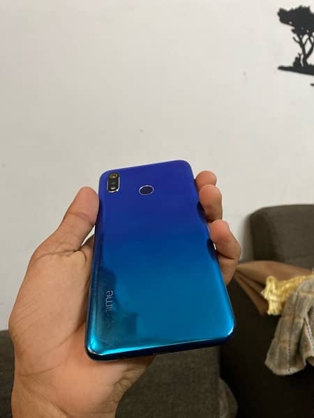 realme 3 (3/32) gb with box 1