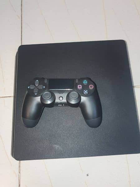 PS4 SLIM 500GB [JAILBREAK] WITH 5 GAMES 10/10 CONDITION 1