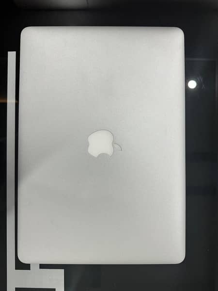 MacBook Air (13-inch, 2017) 6