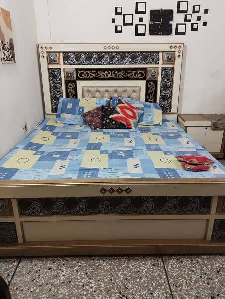 bed dressing side table for sale 2