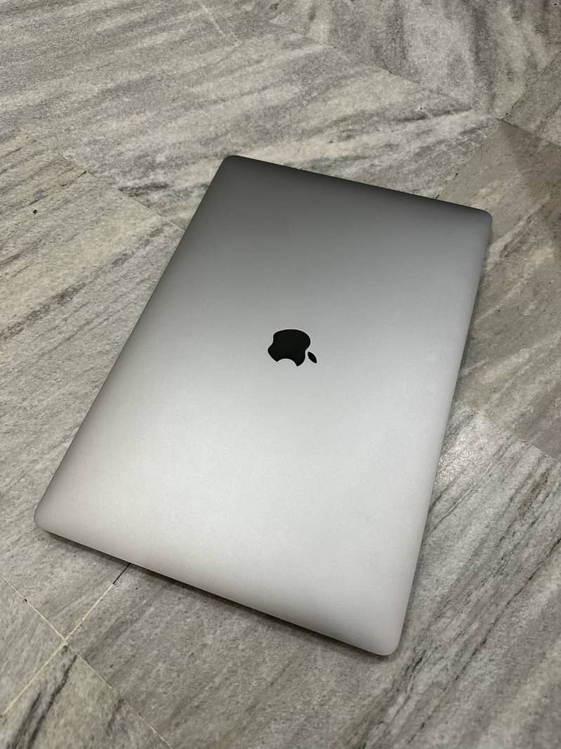 Macbook Pro 16" 2019 1