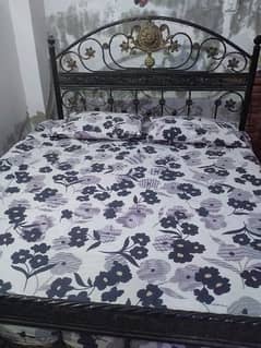 Double bed for sale 5by6 with mattress