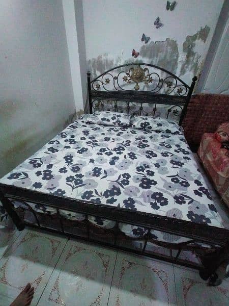 Double bed for sale 5by6 with mattress 1