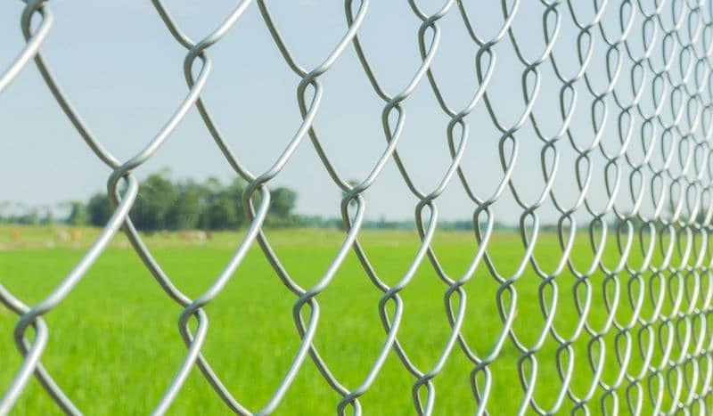 chain link fence razor wire barbed wire security mesh jali pipe 0