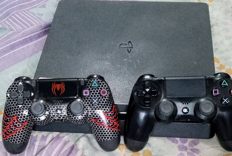 Slim 1TB PS4 for sale 4