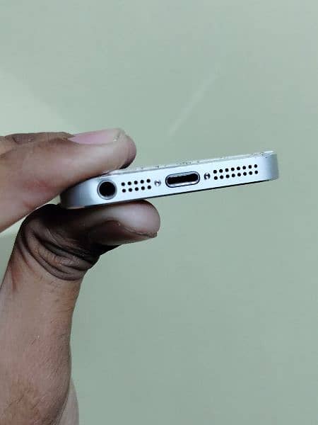IPhone 5 | iCloud Lock | Japan Imported 5