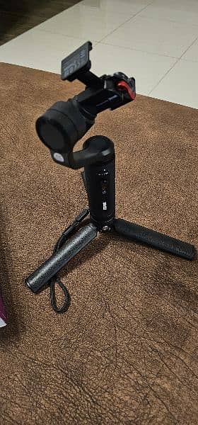 Zhiyun-Tech Smooth-Q2 Smartphone Gimbal Stabilizer and Tripod Stand 3