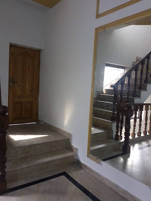 10 Marla upper portion available for rent bahria town phase 3 8