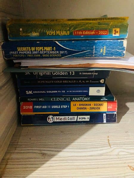 FCPS PART 1 EXAM BOOKS ( SK pink included) 1