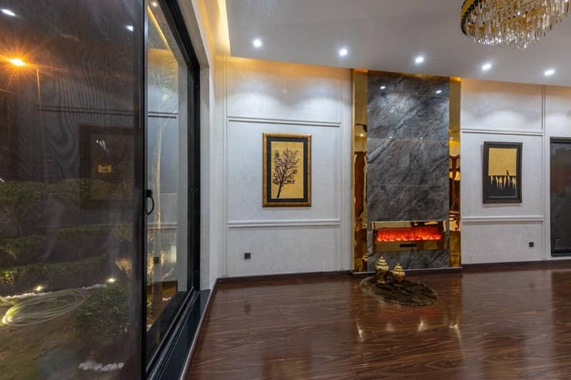 A Beautiful, Luxurious And Modern 1 K House For Sale 9