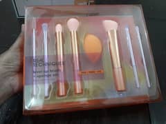 Real Techniques Level Up Brush and Sponge Set 0