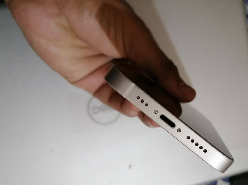 Apple IPhone 13 Icloud Locked 4