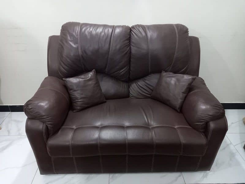 7 Seater Leather Sofa set Perfect Condition 3