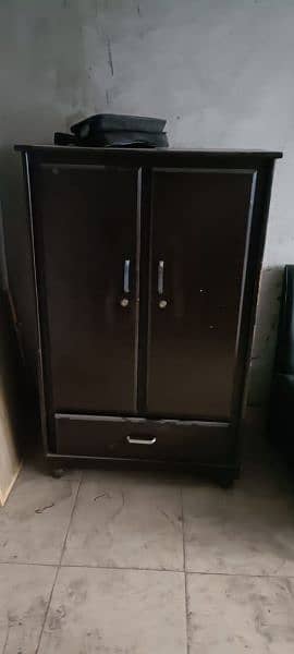 office furniture in good condition 17