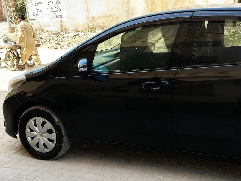 vitz 2011 import 2014 registered 2015 in excellent condition 8