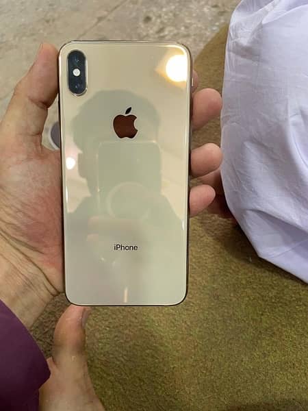 iPhone XS Max gold Color with box 2