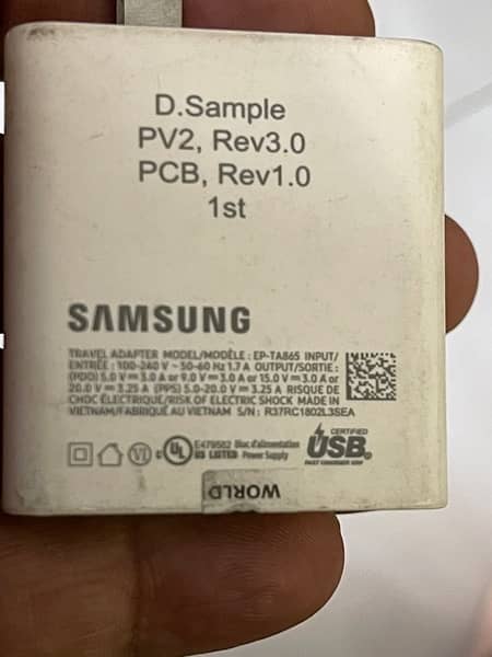 Samsung and apple orignal charger  45 watt. 65 watt 4