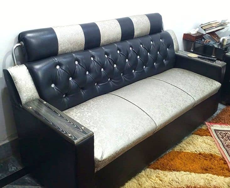 SOFA SET for Sale 3 Seater + 02 Seater 1