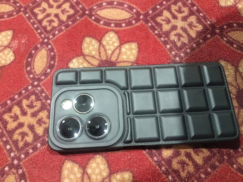 Infinix Hot 40 pro  condition 10 by 10 0