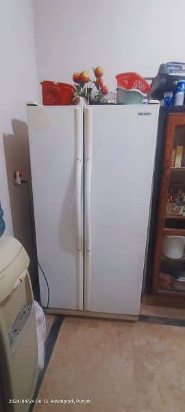Samsung double door Refrigerator 1