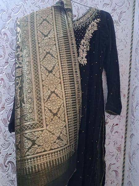 different prices different dresses with chiffon net embroidered 3