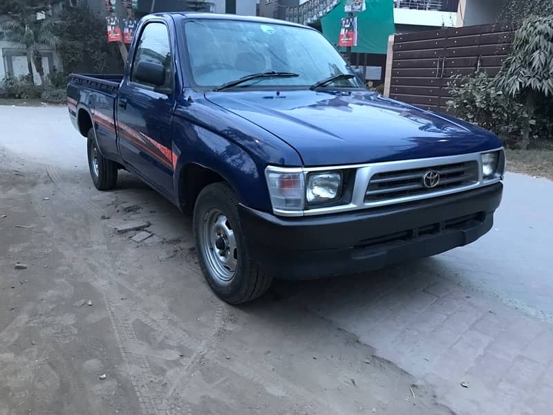 Toyota hilux Brand New Conditon 3L Engine 2