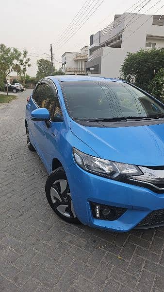 Honda Fit 2015 (Hybrid) 5