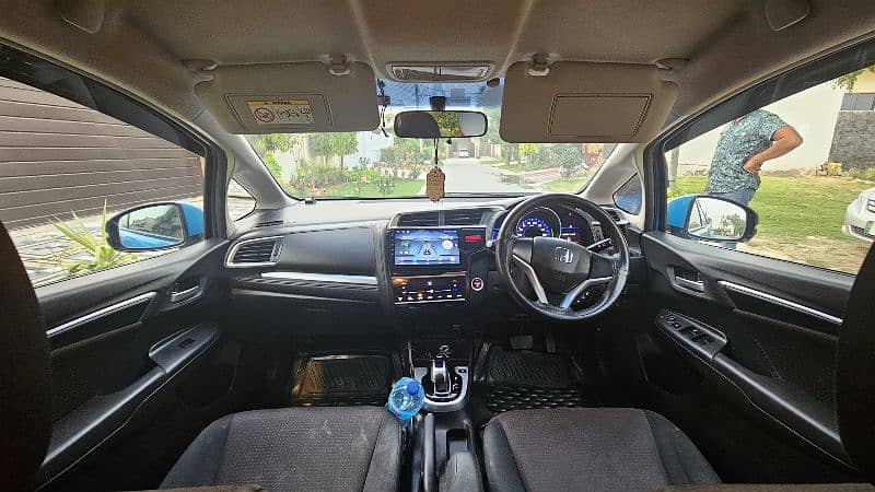 Honda Fit 2015 (Hybrid) 7